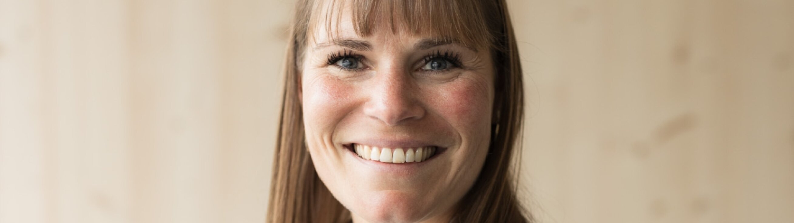 Photo portrait de Carole Moos, nouvelle directrice de myexpo.