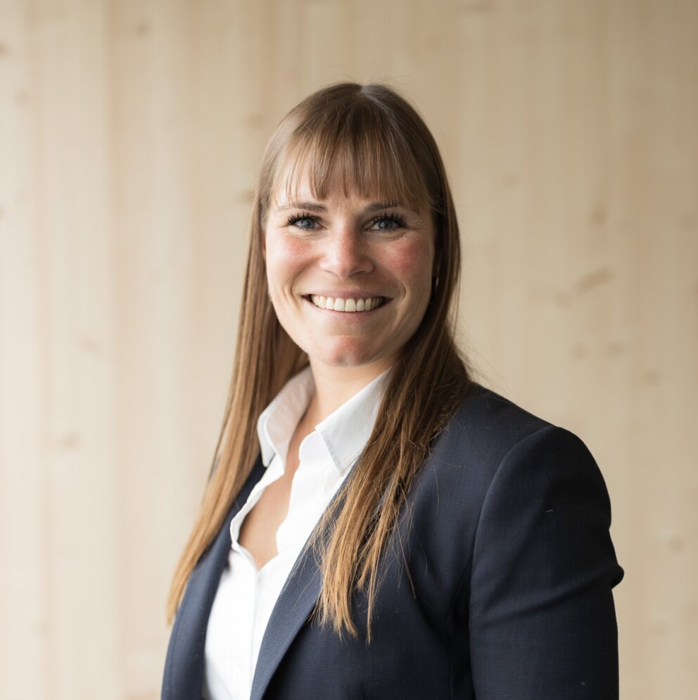 Photo portrait de Carole Moos, nouvelle directrice de myexpo.
